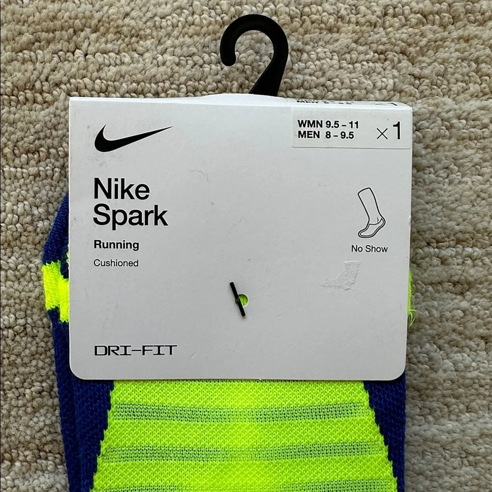 NWT 2 Pairs of Nike Spark Cushioned No-Show Running Socks Women 9.5-11 Men 8-9.5